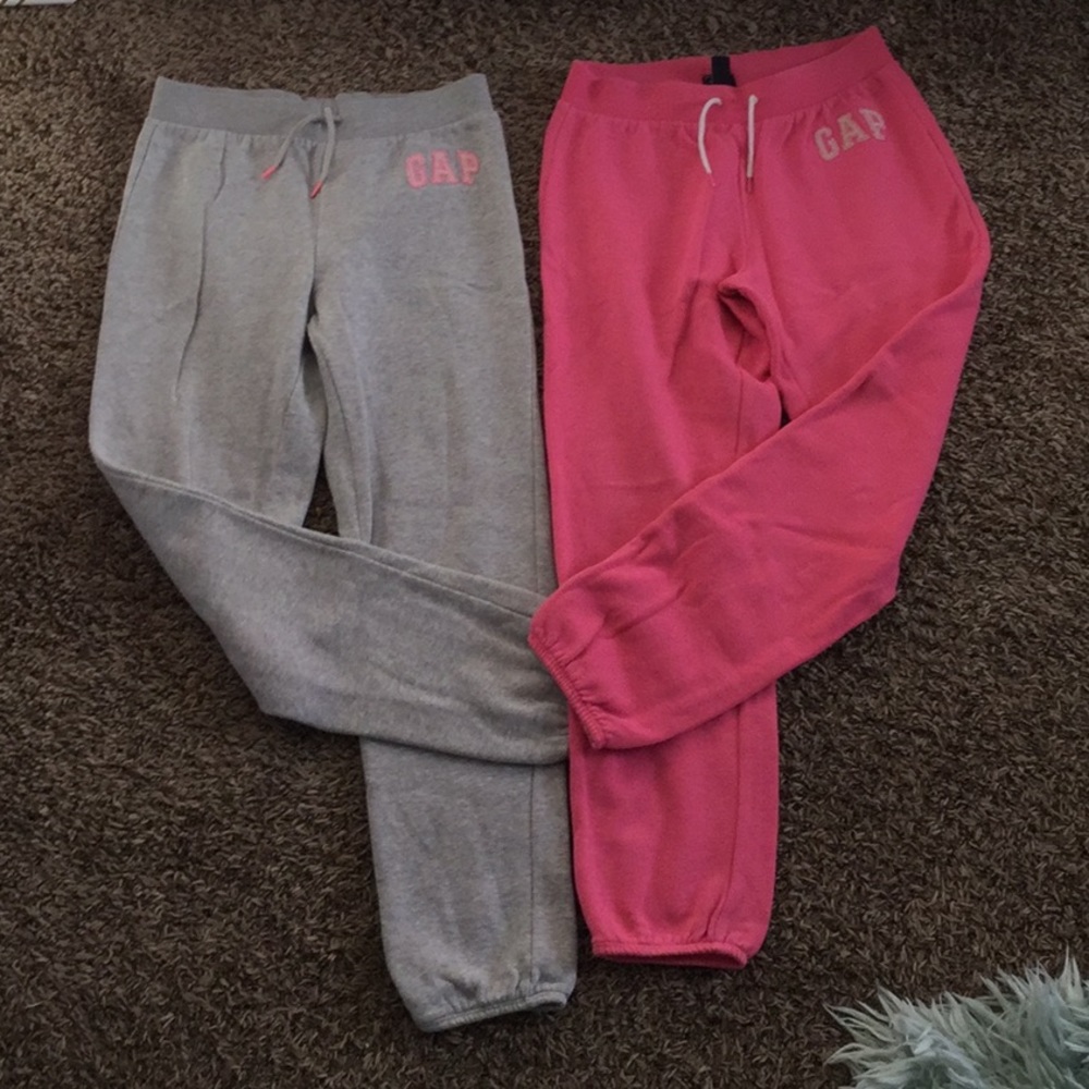 Joggers form gap